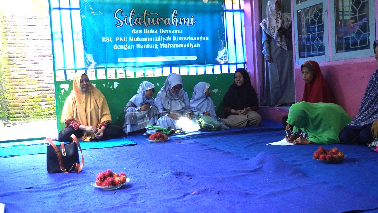 Jumat 14 Maret 2025, Kegiatan Buka Bersama dan Santunan di Bulan Ramadhan RSU PKU Muhammadiyah Kutowinangun di TK Aisyiyah Kutowinangun
