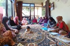 Senin 19 Mei 2025 , Sosialisasi Layanan RS dan Edukasi Kesehatan di Pertemuan Rutin PKH di Desa Mrinen, Kutowinangun