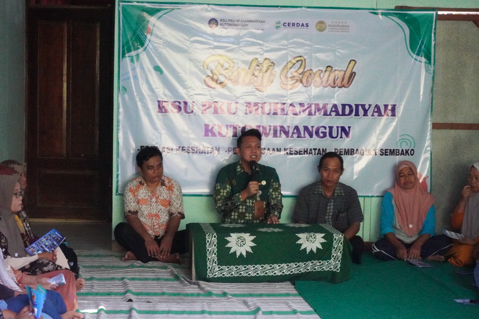 Rabu 25 Juni 2025 (Bakti Sosial) Pembagian Sembako, Pengobatan Gratis dan Edukasi Kesehatan RSU PKU Muhammadiyah Kutowinangun di Desa Jlegiwinangun, Kutowinangun