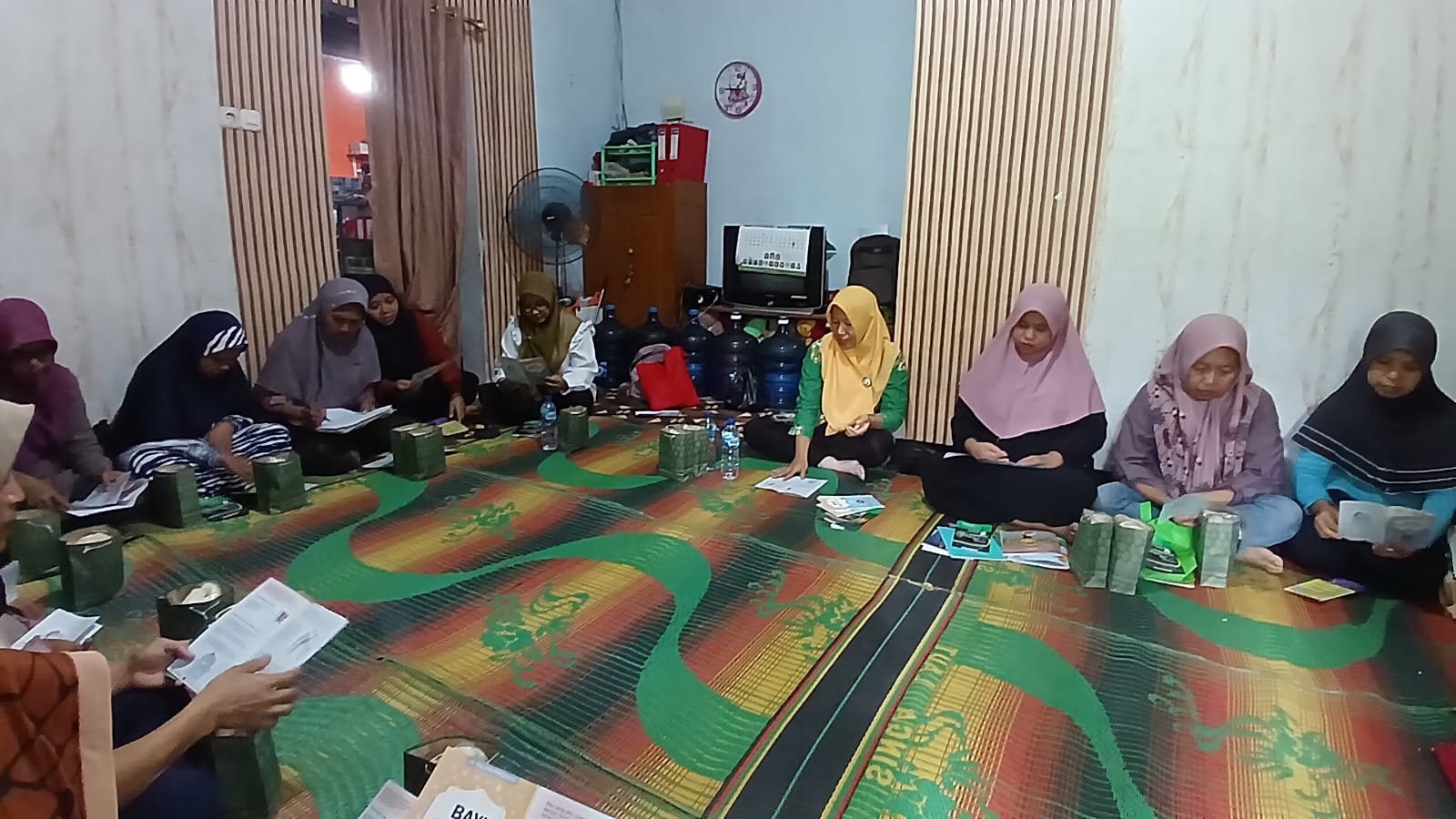 Rabu 2 Juli 2025, Sosialisasi Layanan RS dan Edukasi Kesehatan di Pertemuan Rutin PKH di Desa Kuwarisan, Kutowinangun Rabu 2 Juli 2025, Sosialisasi Layanan RS dan Edukasi Kesehatan di Pertemuan Rutin PKH di Desa Kuwarisan, Kutowinangun